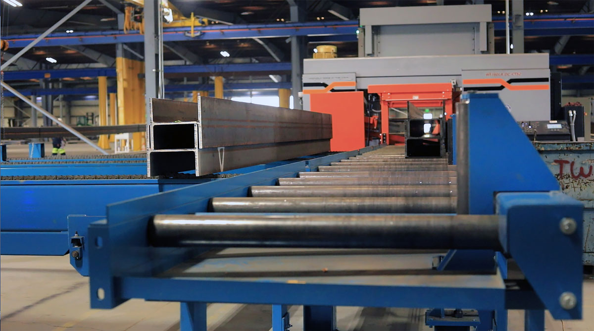 Maximizing Efficiency: Conveyor Solutions to Revolutionize Metals Service Center and Fabricator Operations